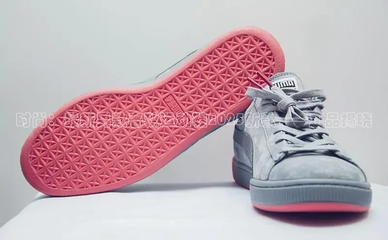 时尚：最新男款春秋运动鞋2025新款——正品揭晓